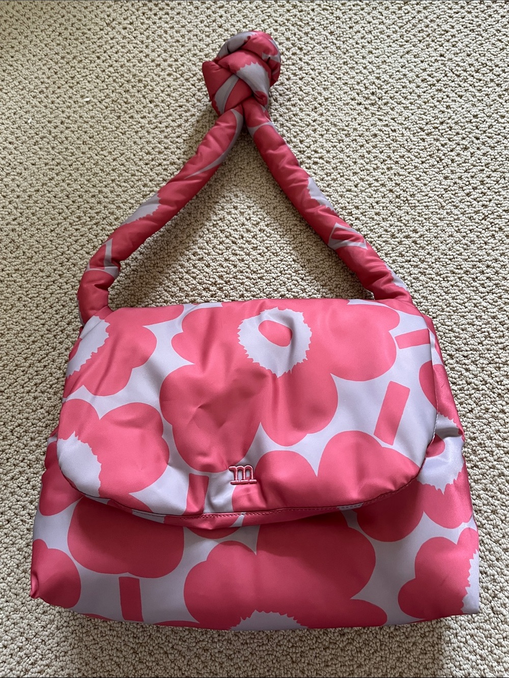 🌸Marimekko pillow weekender in iconic unikko print.  NWT from Sweden🌸